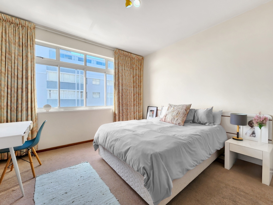 3 Bedroom Property for Sale in Sea Point Western Cape